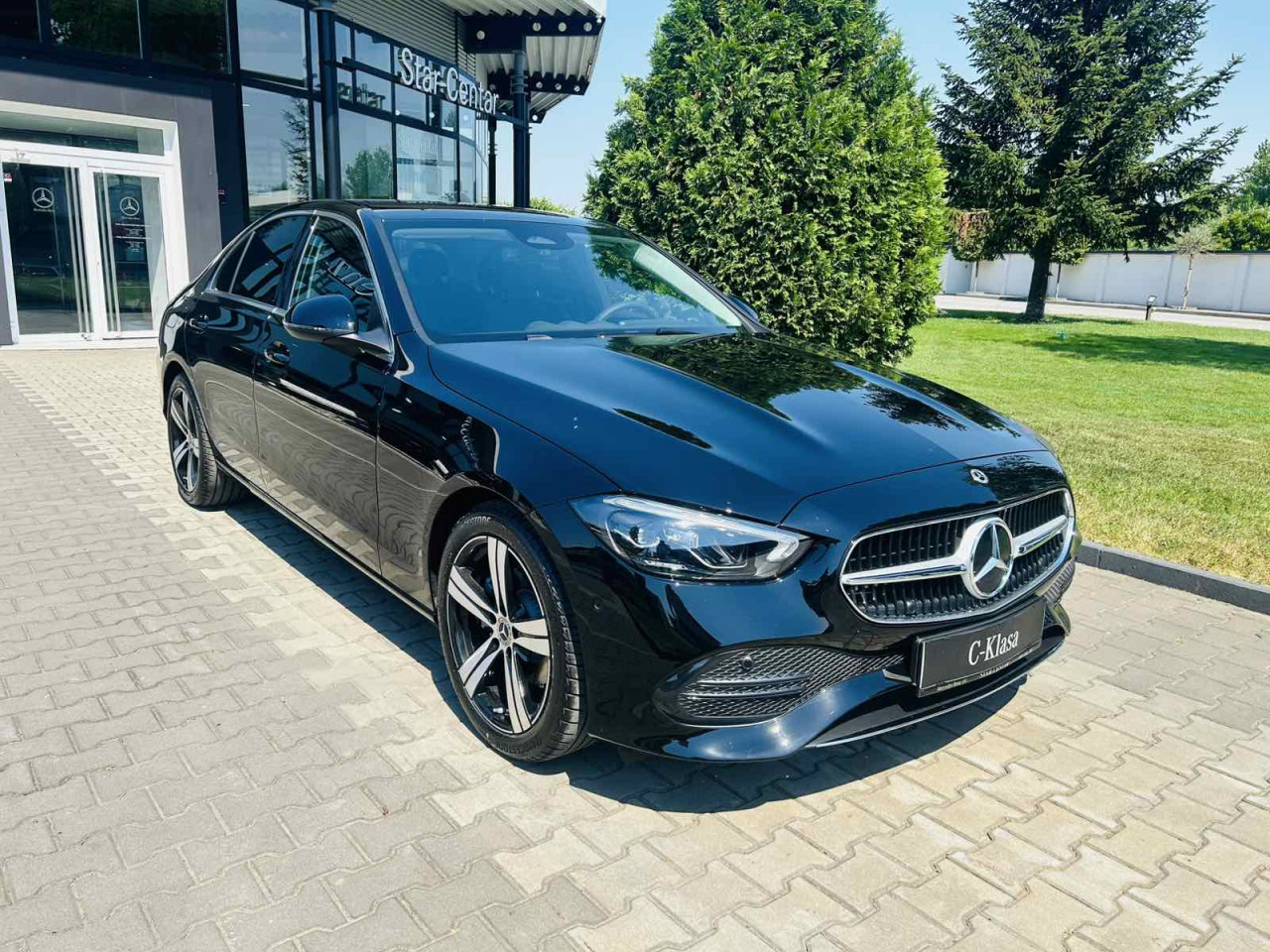 Mercedes-Benz C 180  -  2025
