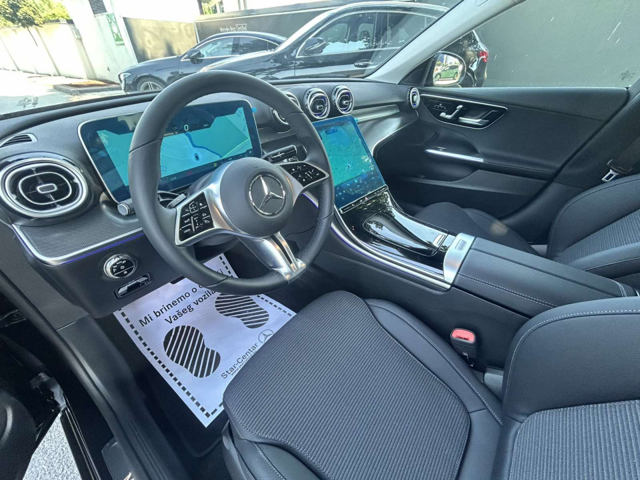 Mercedes-Benz C 180  -  2025