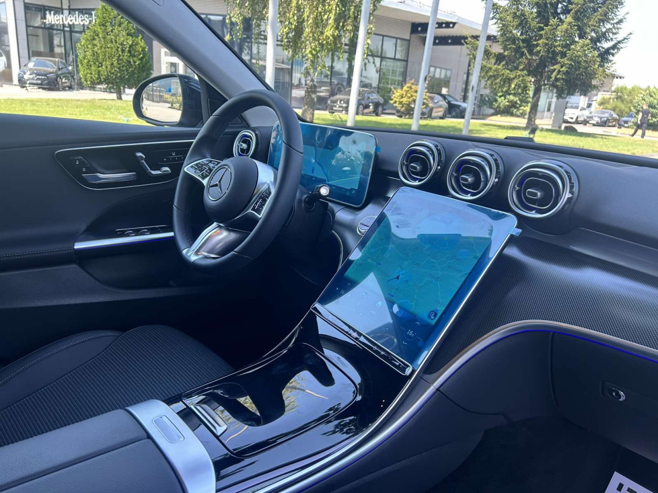 Mercedes-Benz C 180  -  2025