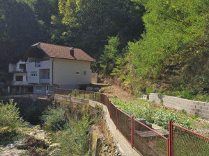 Renovirana, useljiva kuća u Šeheru- Suturlija photo 4