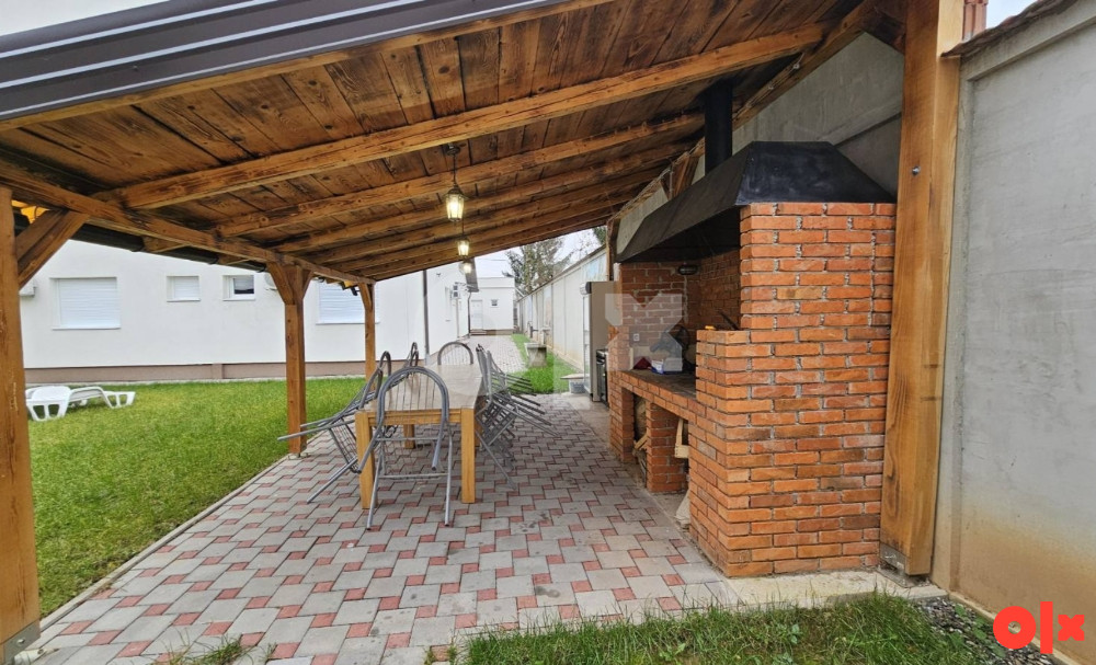 Prodaja stambeno-poslovni objekat 7