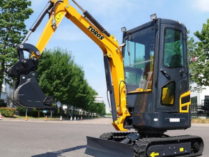 *NA RATE* TOROS MINI Bager 2 TON KUBOTA motor GARANCIJA