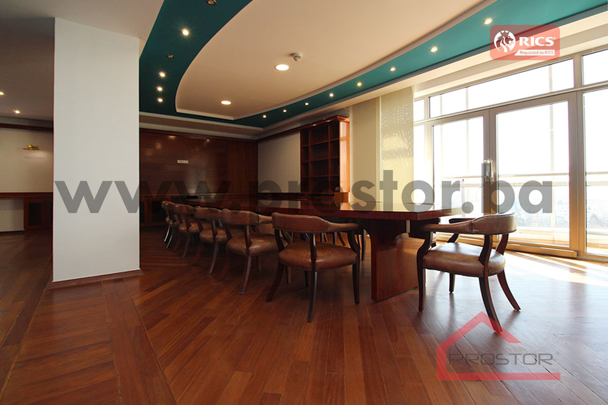 PROSTOR prodaje: Poslovni prostor, 146m2, Bosmal 10