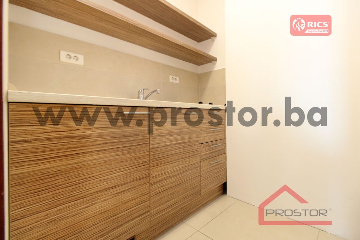 PROSTOR prodaje: Poslovni prostor, 146m2, Bosmal 16