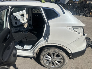 Bok polustranica blatobran Nissan Qashqai 2015