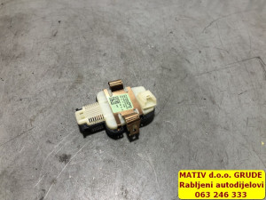 Senzor za kišu Mercedes B klasa w246 2015 A2469002603