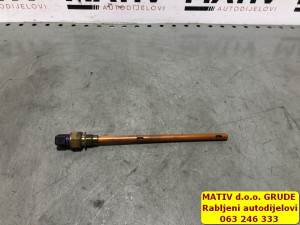 SENZOR nivoa ulja Mercedes B klasa w246 2015 111452071R