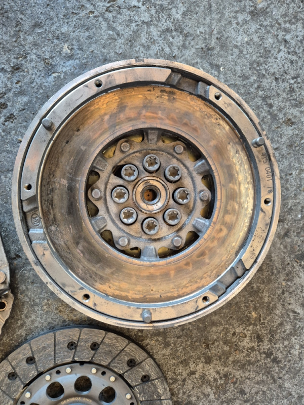 Bmw e46 e60 e61 e90 e91 e83 x3 m47 2.0d ZAMAJAC SET KVACILA 320d