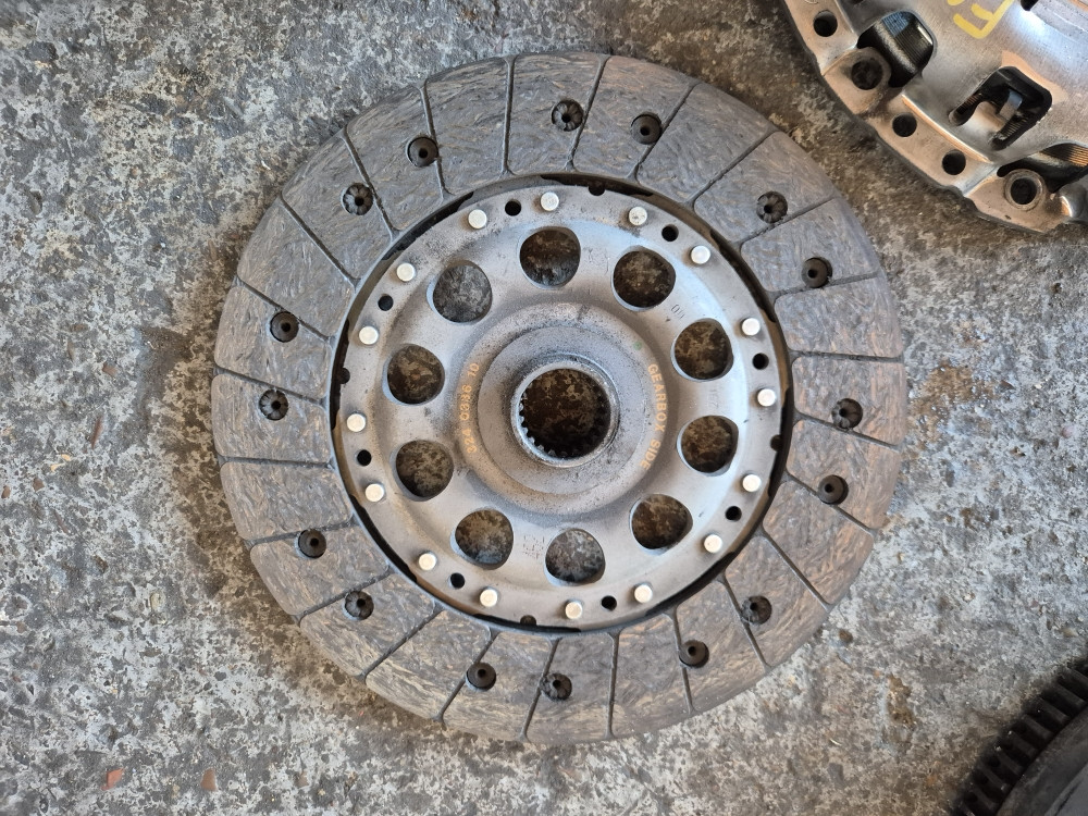 Bmw e46 e60 e61 e90 e91 e83 x3 m47 2.0d ZAMAJAC SET KVACILA 320d