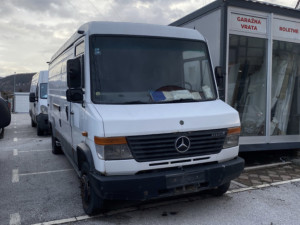Mercedes-Benz Vario 612d