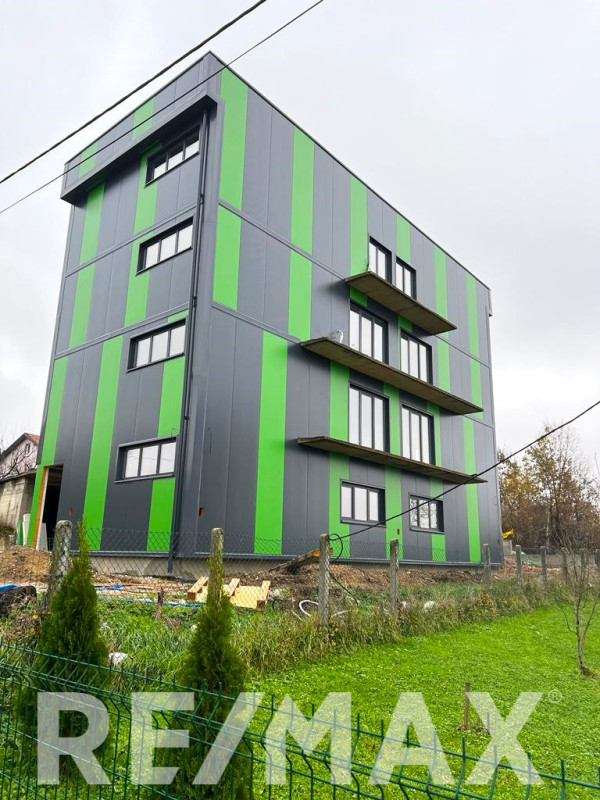 Moderna poslovna zgrada 850m2 na Petrićevcu 2