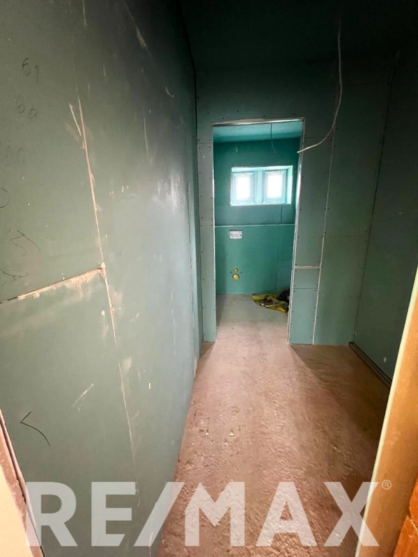 Moderna poslovna zgrada 850m2 na Petrićevcu 14