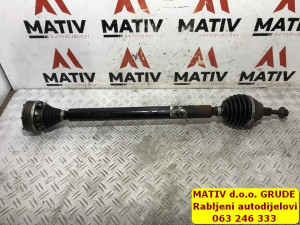 Poluosovina DESNA Audi A3 8V 1,6 TDI 2016