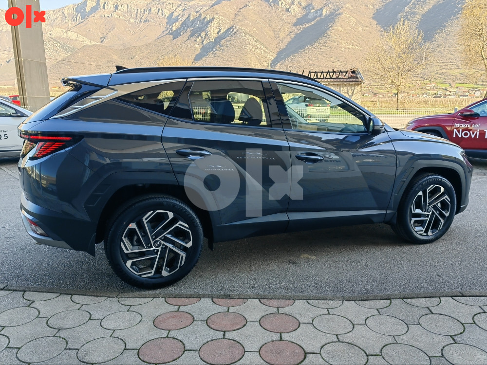 Hyundai Tucson FL 1.6 T-GDI Hybrid 6AT 4WD PREMIUM
