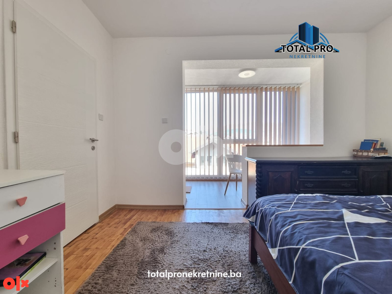 TOTAL PRO/ Trosoban stan 60 m2 / Velešići 12