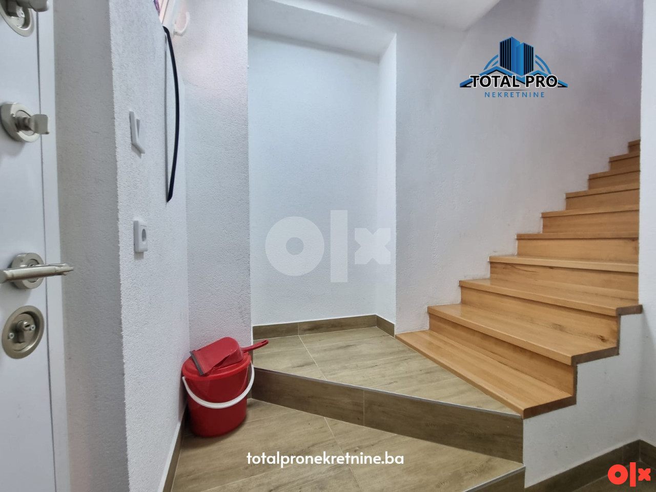TOTAL PRO/ Trosoban stan 60 m2 / Velešići 22