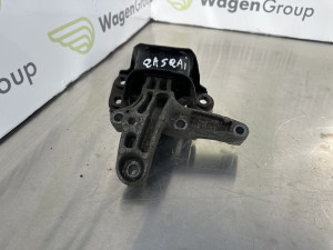 Nosac motora Nissan Qashqai (fotografija 1)