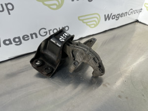 Nosac motora Nissan Qashqai (fotografija 4)