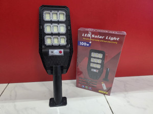 SOLARNO ULIČNI LED REFLEKTOR 100W