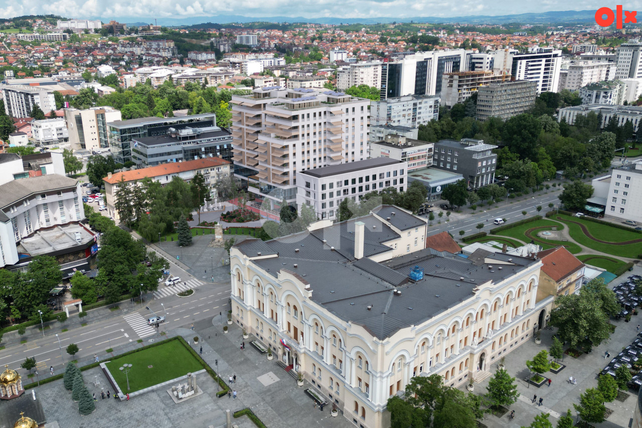 Luksuzan četverosoban stan 111m2 Bijeli dvor Banja Luka 12