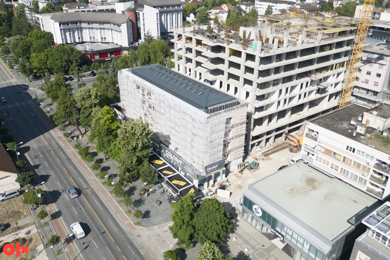 Luksuzan petosoban stan 151m2 Bijeli dvor POGLED NA HRAM 9