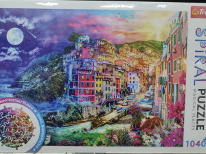 Puzzle 1040 dijelova spiralne Trefl