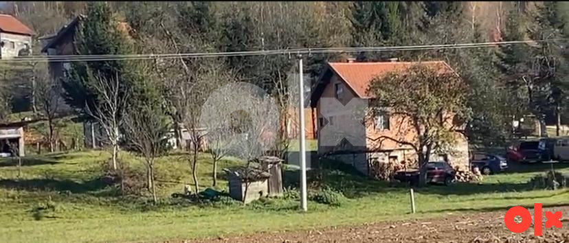 Kuća Busovača Sa Okućnicom