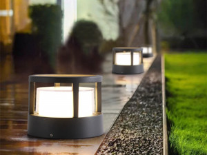 VANJSKA STUBNA LAMPA BG38-01481