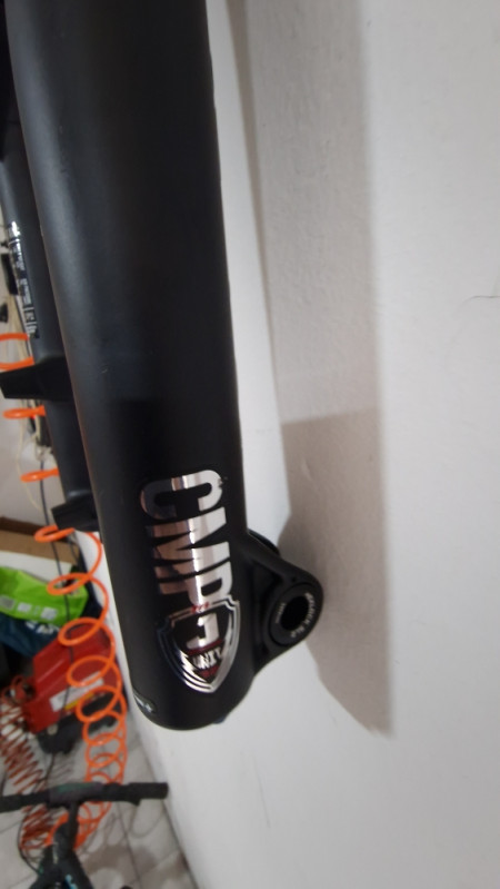 VILJUSKA PREDNJA MANITOU JUNIT MACHETE