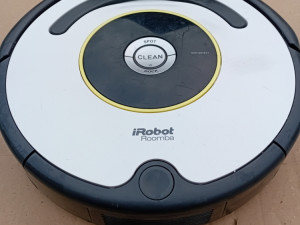 Usisivac robot irobot roomba 564 citaj pod detaljno