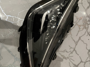 Seat Ibiza desni far 6F1941008C