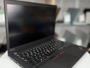Lenovo ThinkPad  T490 i5-8250U; 16GB RAM; 256GB SSD