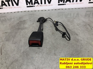 Utikač pojasa DESNI VW Touareg 7P 2012 7P0857755