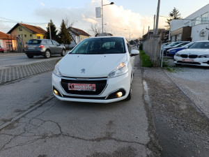 Peugeot 208 1.6 HDi 73kw Navi 2017g