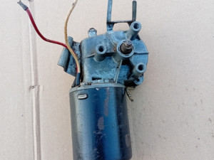 Motoric od brisaca 12v audu wv Made in germany elektro motor
