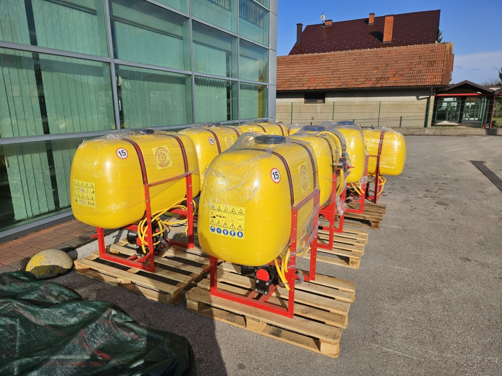 Prskalica 450L pumpa Agromehanika i Poljska 8m 10m 12m