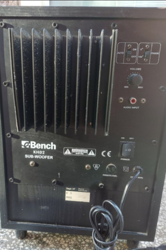 Aktivni subwoofer Bench kh 02 110W