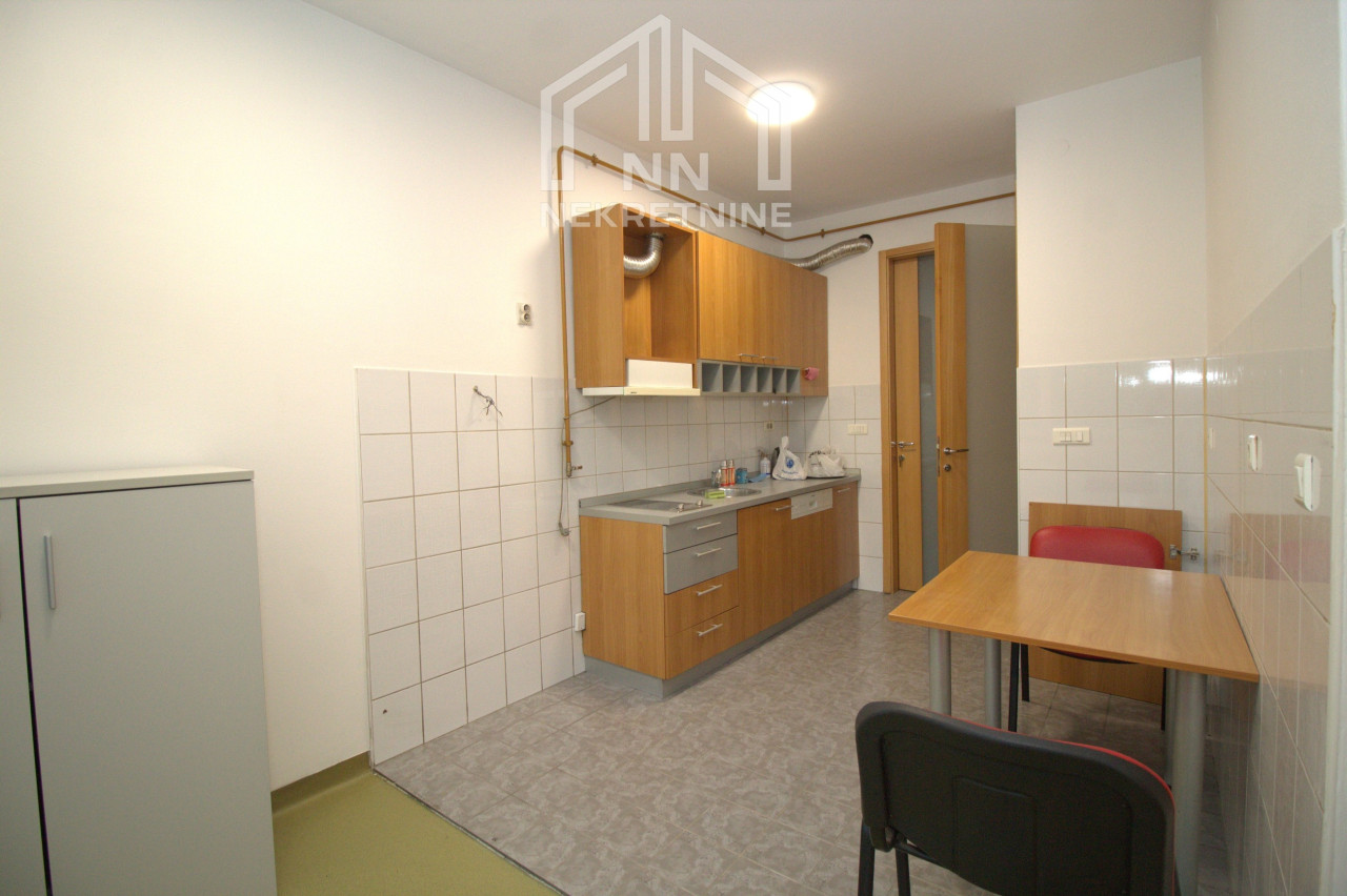 NN Nekretnine : Poslovni prostor 168m2 - Skenderija - Centar 6