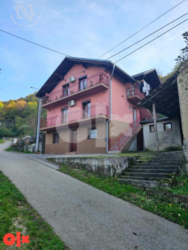 Mejdan; potpuno sređena trospratnica na prodaju 2