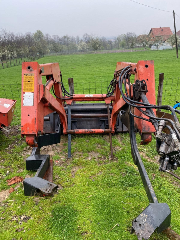 Utovarivac Kasika za traktor Zetor euro kacanje dvosmjerni klip