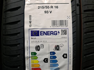 GUME 215 55 16 93V BARUM BRAVURIS 5HM