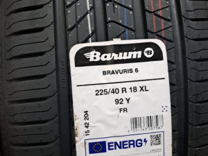 GUME 225 40 18 92Y Xl FR BARUM BRAVURIS 6