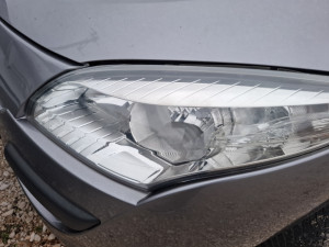 Lijevi far Megane 3 halogeni 2009-2012