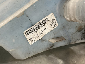 Boca vode za sajbu Škoda Superb 2017 (fotografija 3)