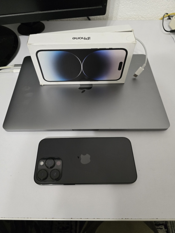 Iphone 14 max pro