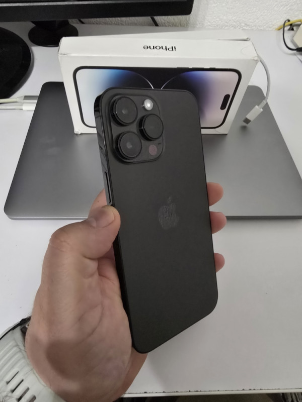 Iphone 14 max pro