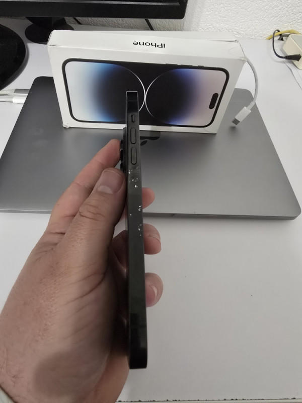 Iphone 14 max pro