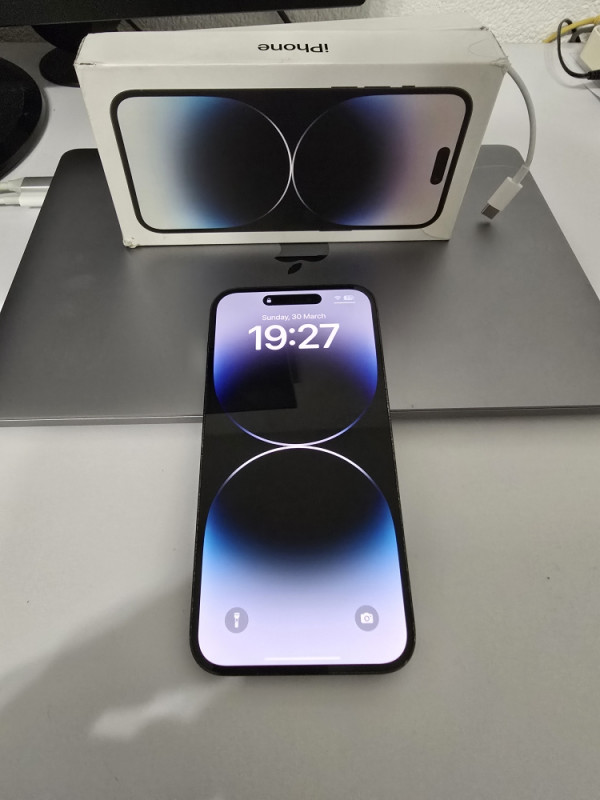 Iphone 14 max pro