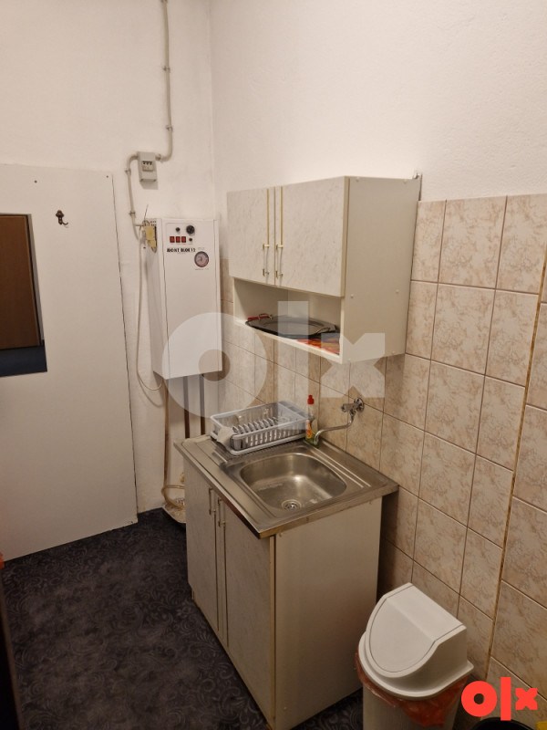 POSLOVNI PROSTOR 6