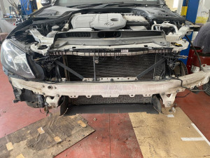 Prednja prsa Mercedes E W 213 W213